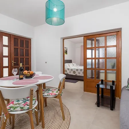 Apartments Vilma Opatija Exterior photo